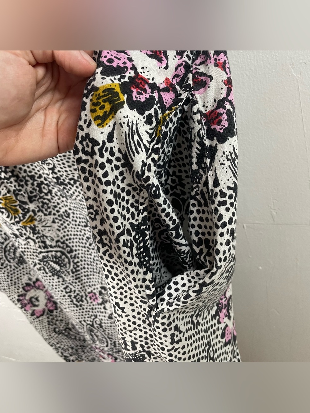 Vintage 100% Cotton Animal Print and Floral Muumuu Size Medium - Picture 5 of 9